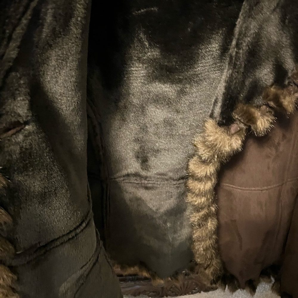 Faux fur/suede coat - Picture 8 of 10